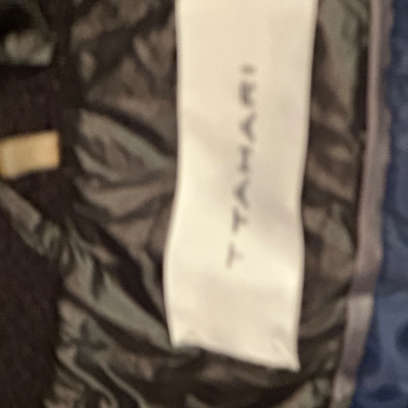 T Tahari packable puffer jacket - Picture 2 of 5